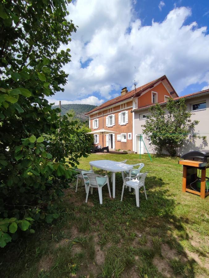 Gite Cosy Avec Avec Jardin Et Parking Privatifs - Hautes Vosges Saint-Amé エクステリア 写真